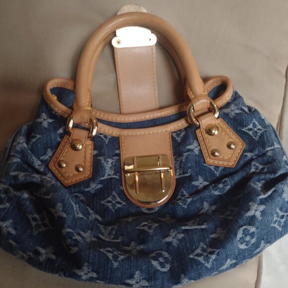 PRISTINE DISCONTINUED Louis Vuitton 💙💙Denim Pleaty mini~Wow! ✨ - Picture 7 of 16